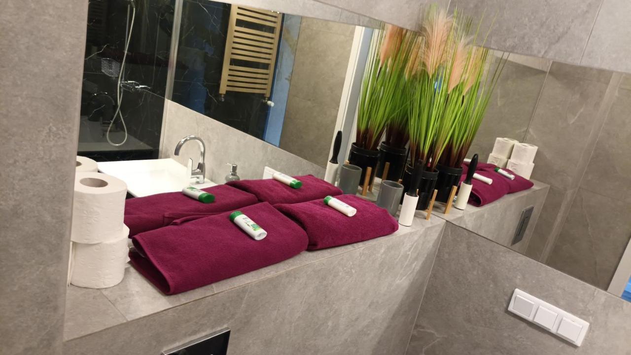 Apartament One Apartment Lublin Bagian luar foto